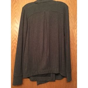 Lululemon 8 Coast Wrap